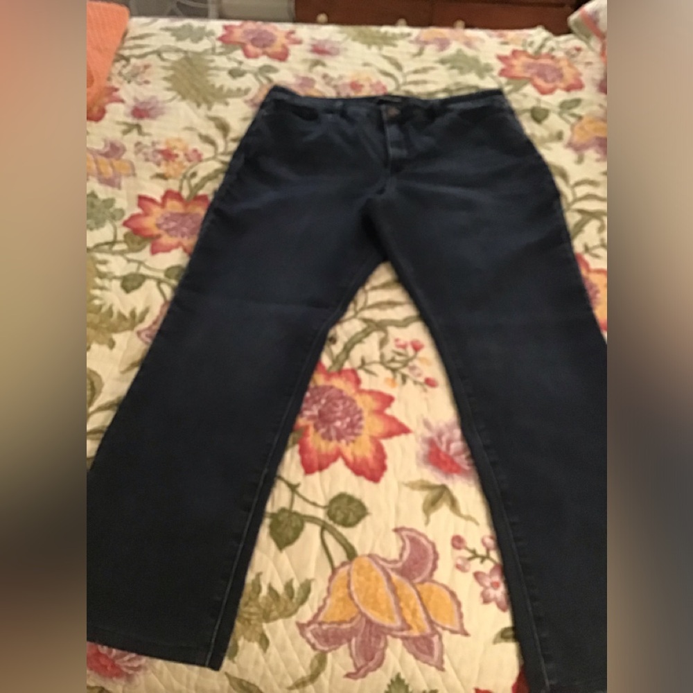 Bandolino Women’s Amy Jeans Size 16